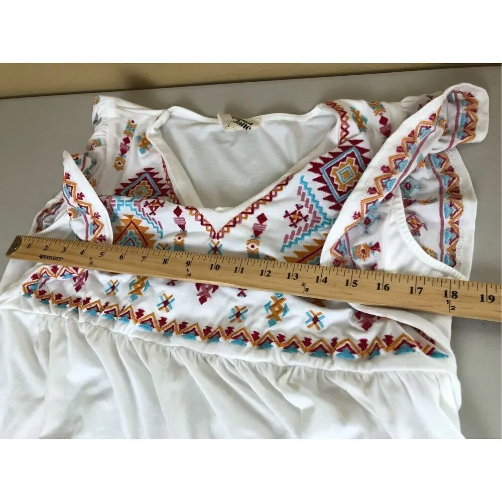 Savanna Jane Aztec Embroidered Top Size L - Picture 9 of 13